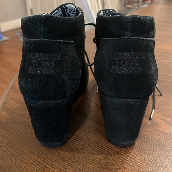 Toms Black Wedges size 8 - Picture 2 of 7